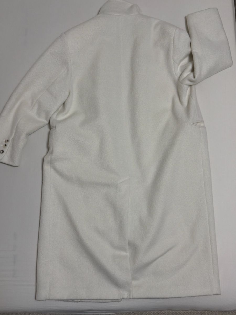 Cappotti: Rita Ora White Double-Breasted Winter Coat, Size M! – Usato da Adliswil venduto da rafabru_ipo 4