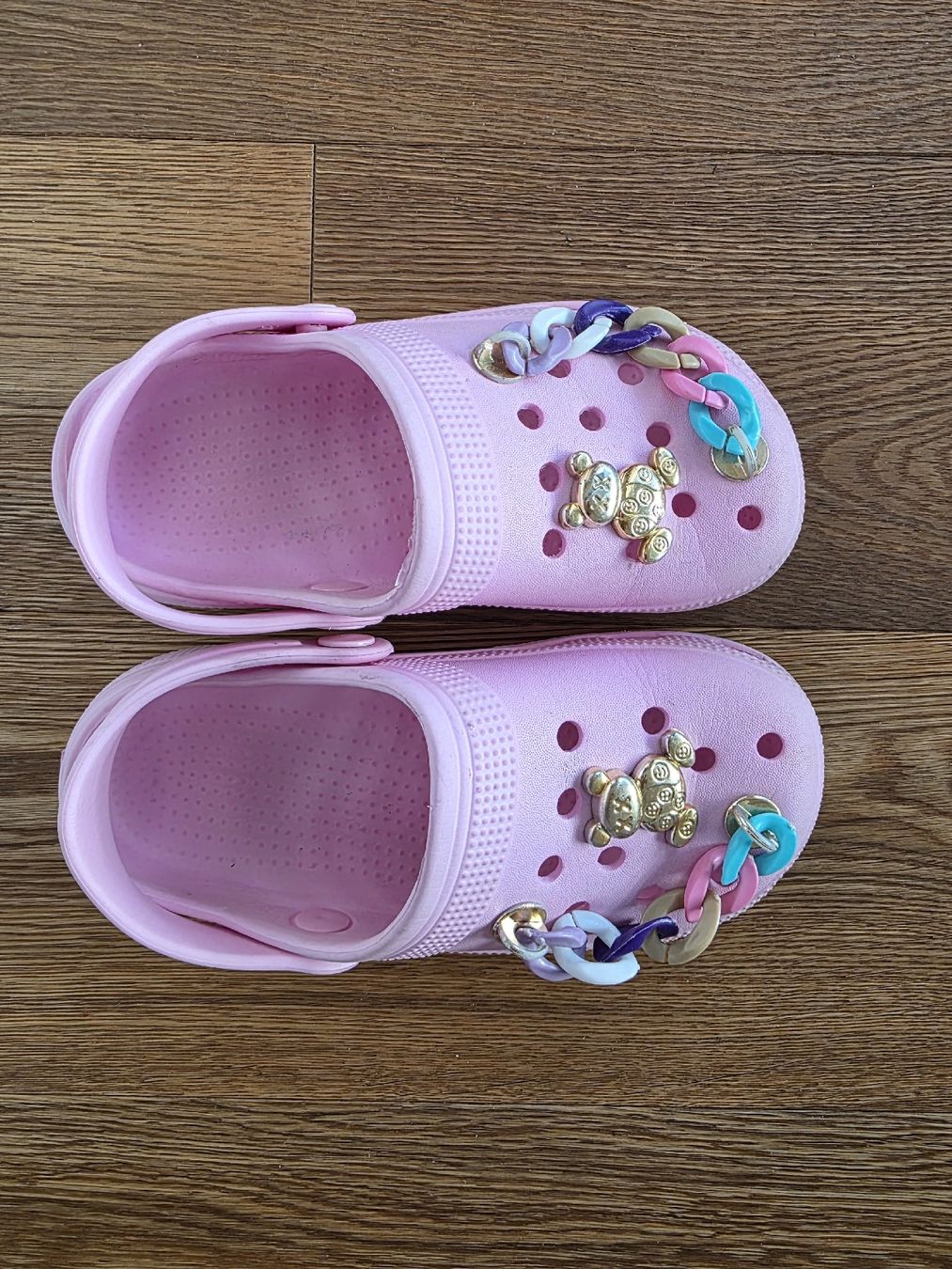 Scarpe per ragazze: Rosa Clogs, Grösse 30, mit Schmuck, Top Zustand! – Usato da Zell LU venduto da claro62