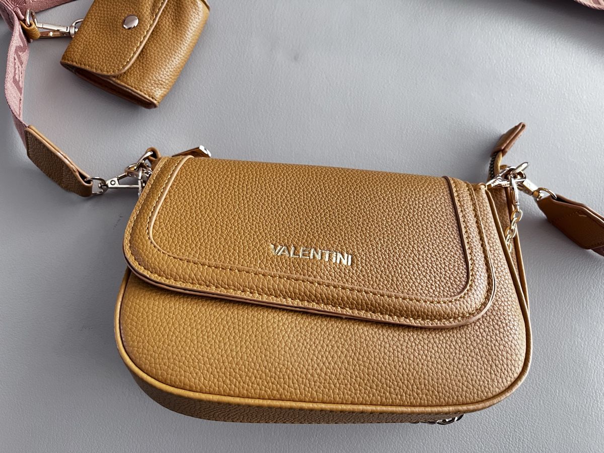 Taschen für Damen: Umhängetasche Valentini Collection senf mit Pochette – Neu (gemäss Beschreibung) aus Dulliken von VaSha 1