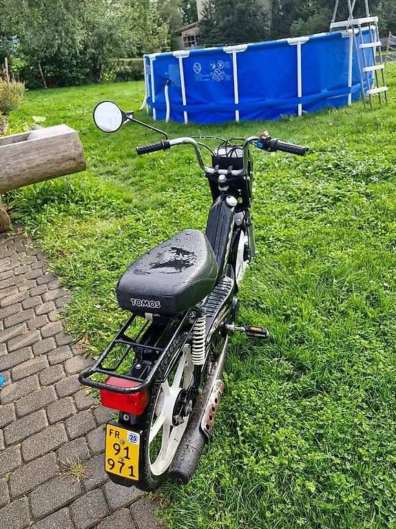 Tomos Ciclomotori: Vélomoteur Tomos Sprint – Usato da Villarbeney venduto da cerisette72 1