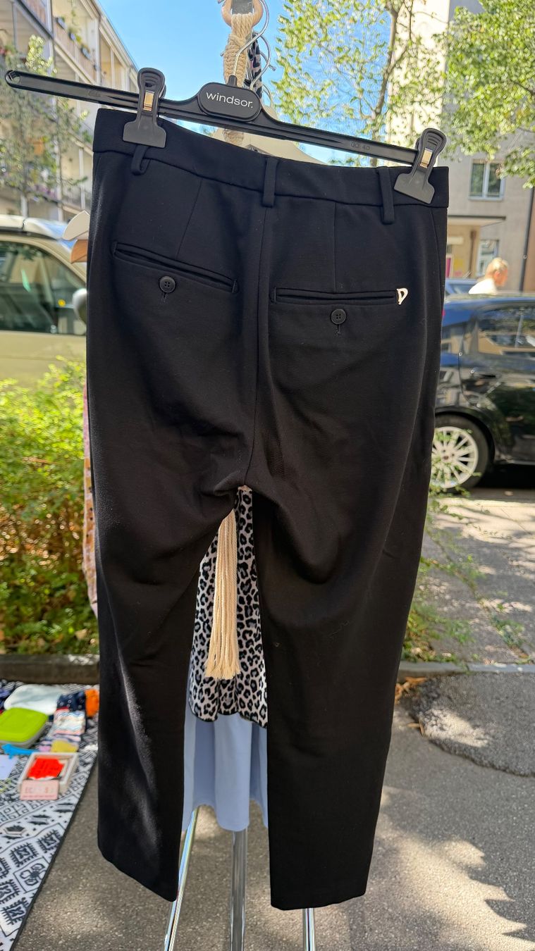 Dondup Pantaloni: Dondup Stoffhose schwarz – Usato da Basel venduto da annakati 2