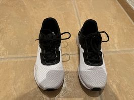 Puma NWT leichte Sportschuhe, 42 NP 80 Fr