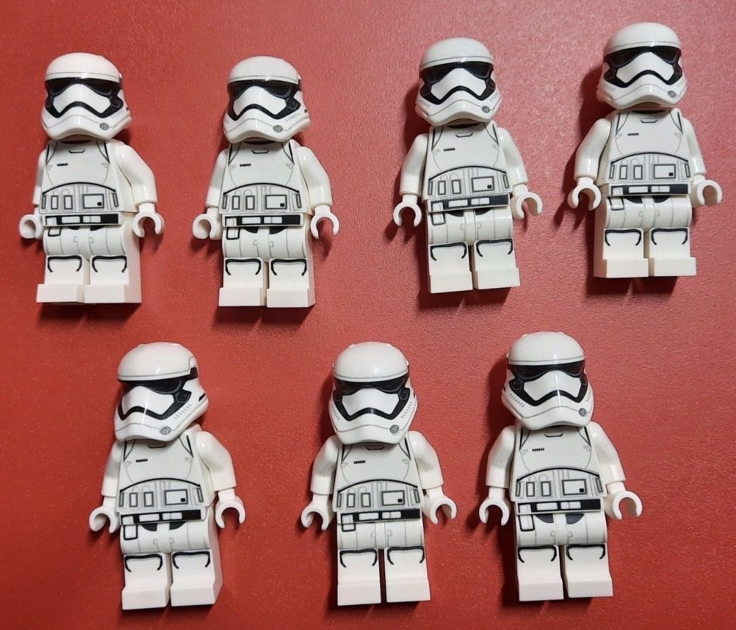 Lego Kit di costruzioni: LEGO Star Wars 7er-Bundle First Order Stormtrooper sw0667 – Usato da Stäfa venduto da greety1981