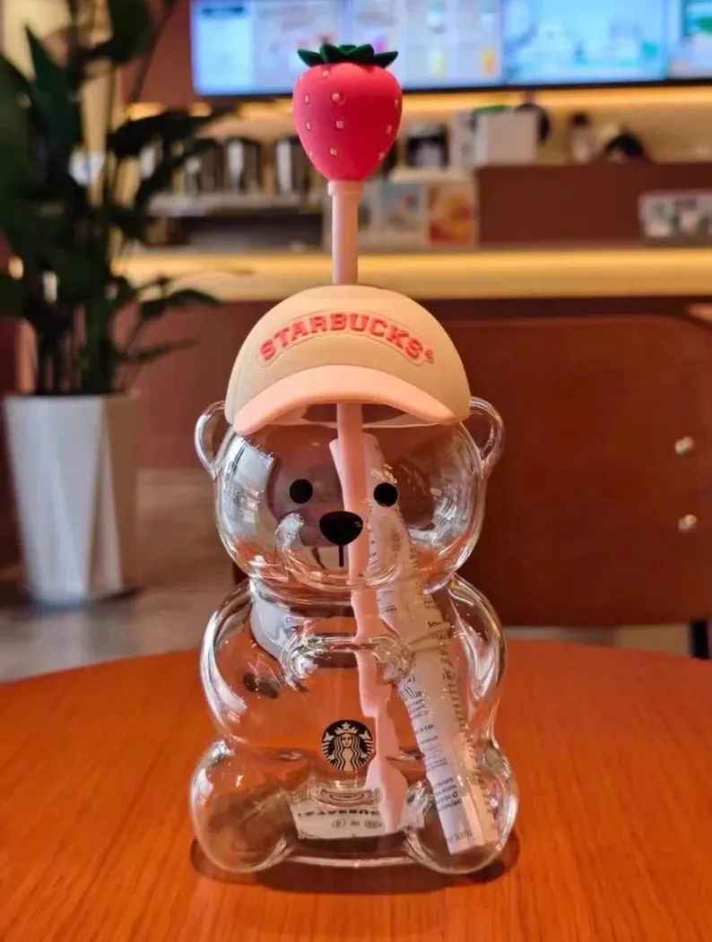 Starbucks Tassen: Starbucks Bearista Strawberry Edition – Neu und originalverpackt aus Ennetbaden von miboo 1