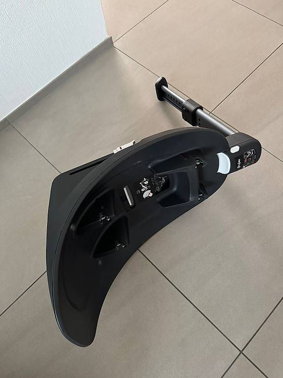 Auto-Kindersitze: babyschale cybex mit isofix  – Gebraucht aus Malans GR von R.G.1992
