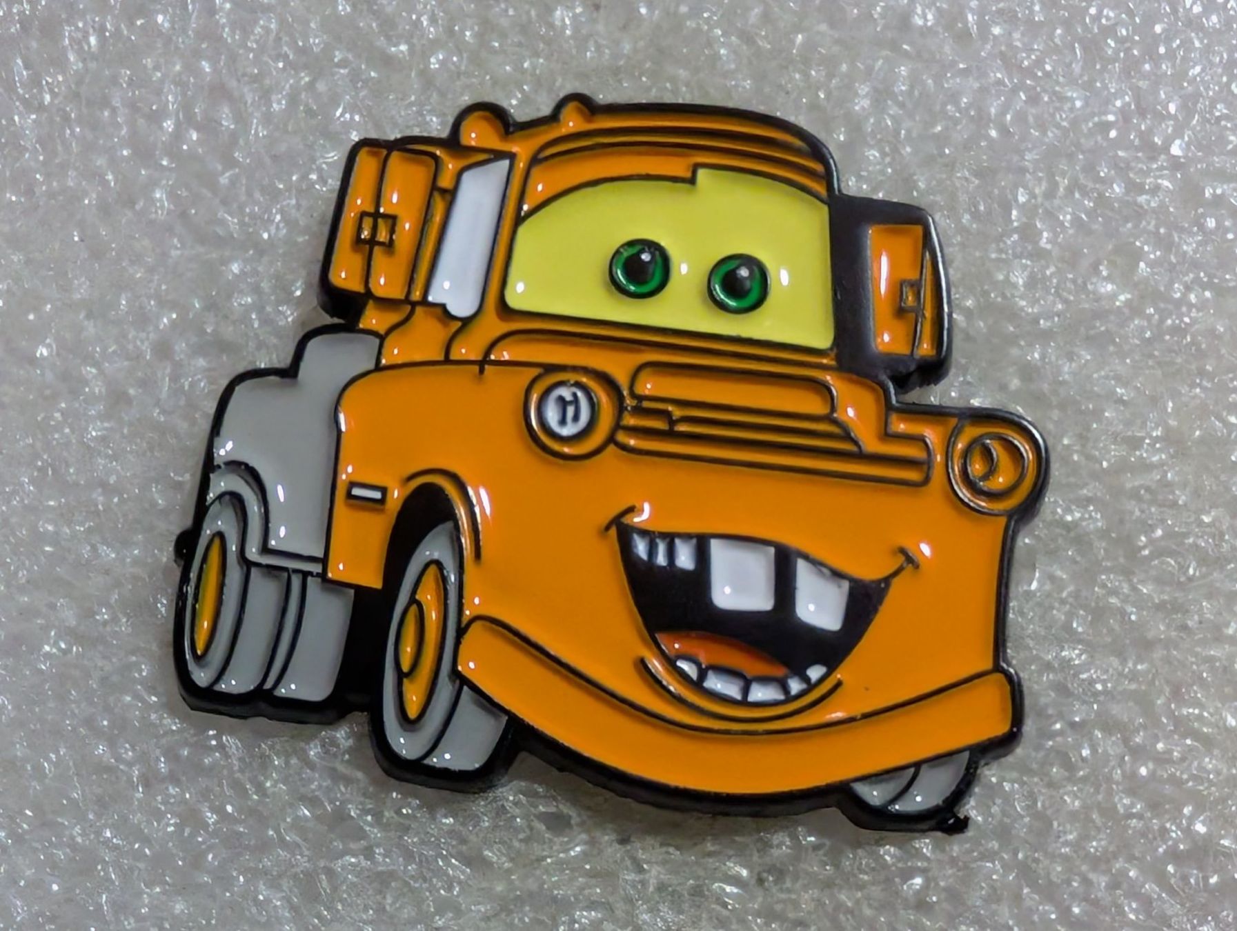 Plaketten & Abzeichen: Ansteckbutton 240: Disney – Gebraucht aus Oppligen von Pin-Fall-Shop