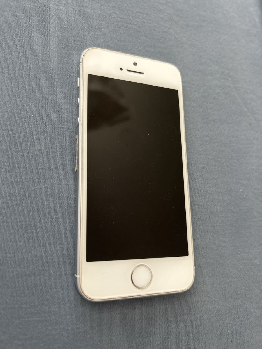 Apple Handys / Smartphones: IPhone 11/7/SE und iPod touch – Defekt aus Dübendorf von eml_p8sy 5