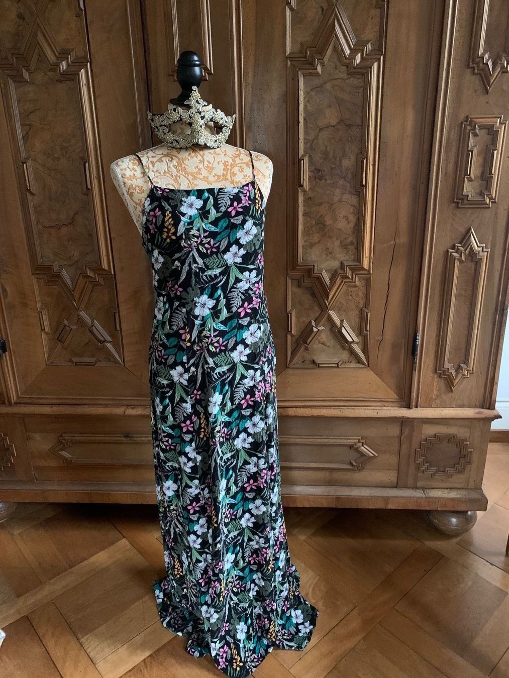 Kleider: MIAMI COLLECTION Kleid Gr. M NEW – Neu (gemäss Beschreibung) aus Füllinsdorf von Sternenblick19 1