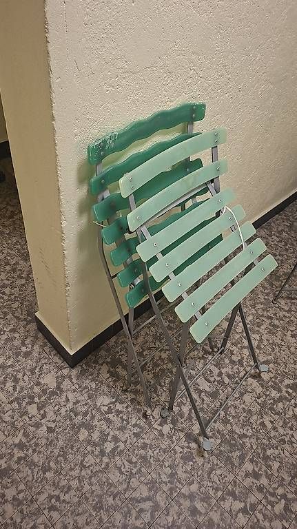 Sedie: 2 Chaises + support table – Usato da Petit-Lancy venduto da mik_fs6x