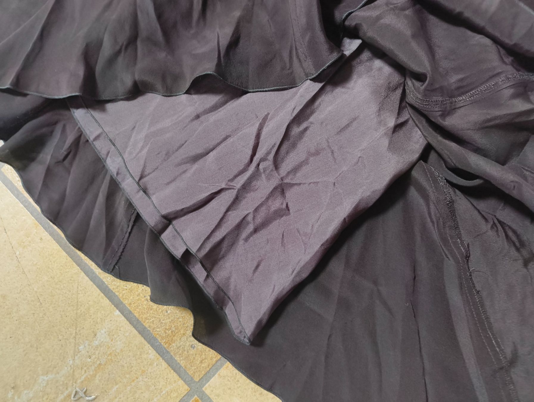 Hugo Boss Vestiti: Hugo Boss Kleid 100% Seide – Usato da Stein am Rhein venduto da DaOhana 3