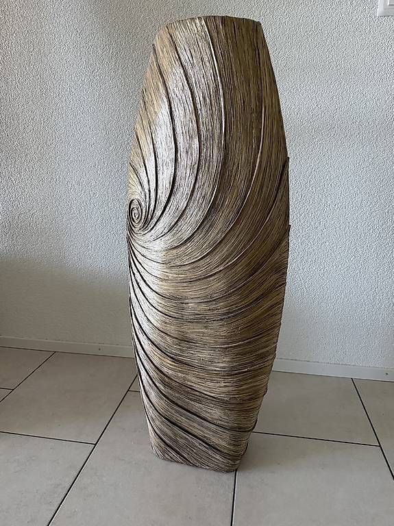 Vase & Récipients: Hochwertige Designer-Vase aus Kunstfaser – D'occasion à Unterlunkhofen par sus_ry82 1