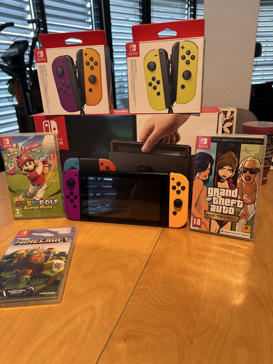 Nintendo Consoles: Nintendo switch V1 / day one / mega pack – D'occasion à Genève par subaru1212