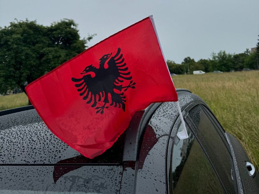 Flaggenfritze Schweißband Albanien 2er Set - Elastisches Sportarmband Für Handgelenk