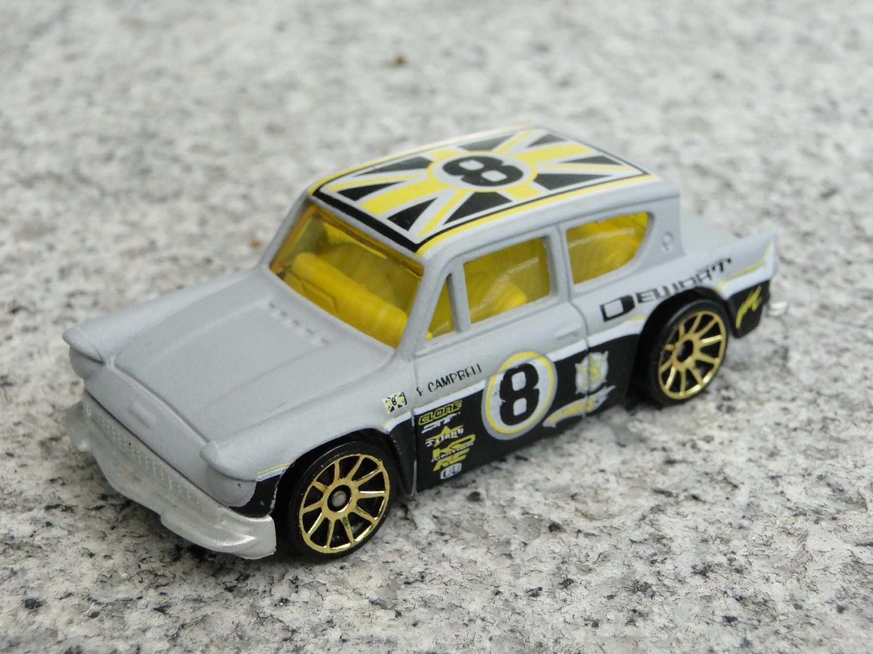 Hot Wheels Modellini d'auto: HOT WHEELS - FORD ANGLIA 105E – Nuovo (secondo la descrizione) da Killwangen venduto da cyrano56