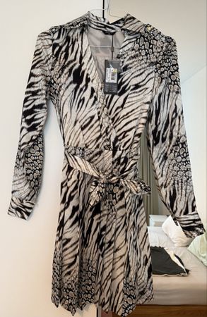 Marciano Guess dress animal print size 36 new with tags