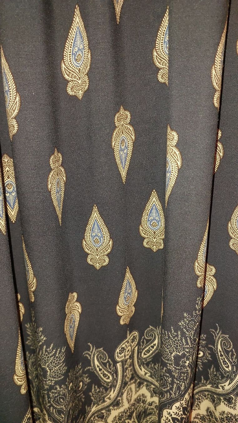 Vestiti: kleid – Usato da Brunnen venduto da CHOUCHOU. 1
