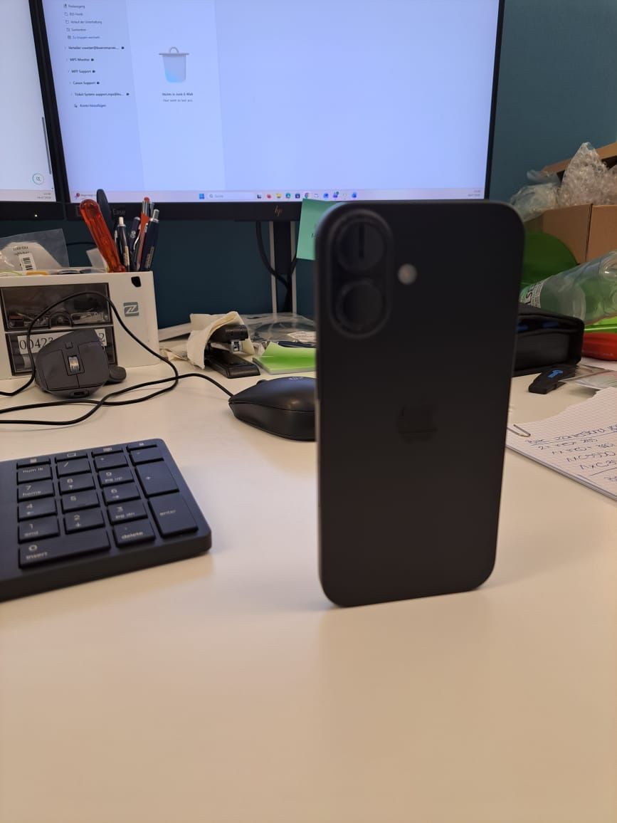 Apple Telefoni cellulari / Smartphones: iPhone 16 128 gb – Usato da Schaan venduto da meh_zd8z 2