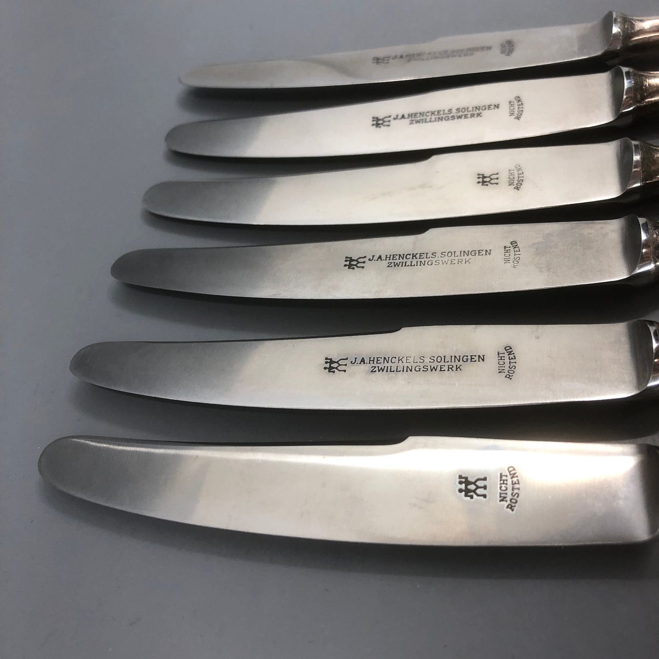 Zwilling Posate: 6 Dessertmesser versilbert Zwilling – Usato da Basel venduto da Tiabeanie 6
