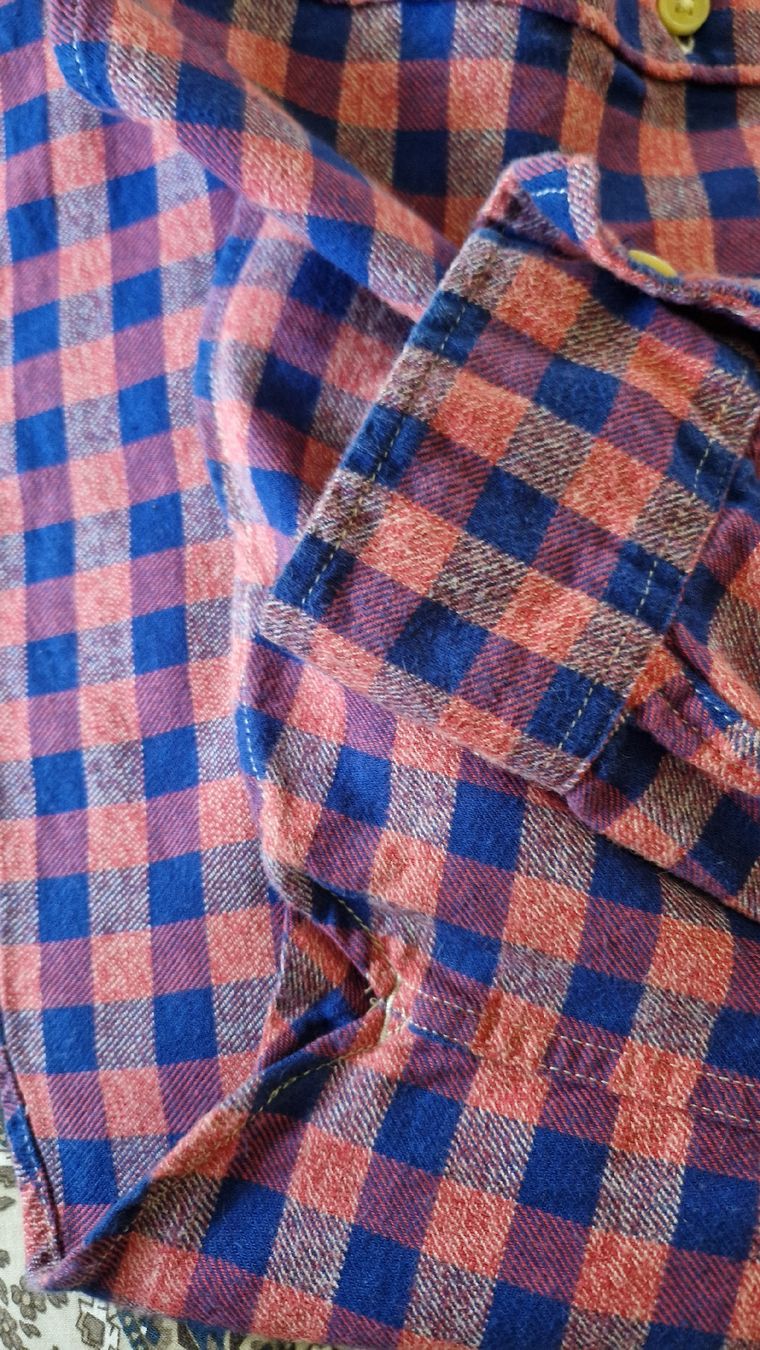 H&M Camicie: Blau-pink kariertes Flanellhemd – Nuovo (secondo la descrizione) da Oberengstringen venduto da Asteroid56 6