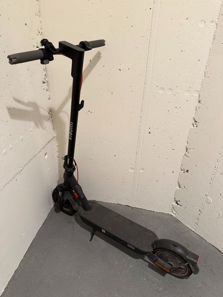 Scooter: Xiaomi 5 Swiss Edition E-Scooter – Usato da Kloten venduto da Yeti_2001