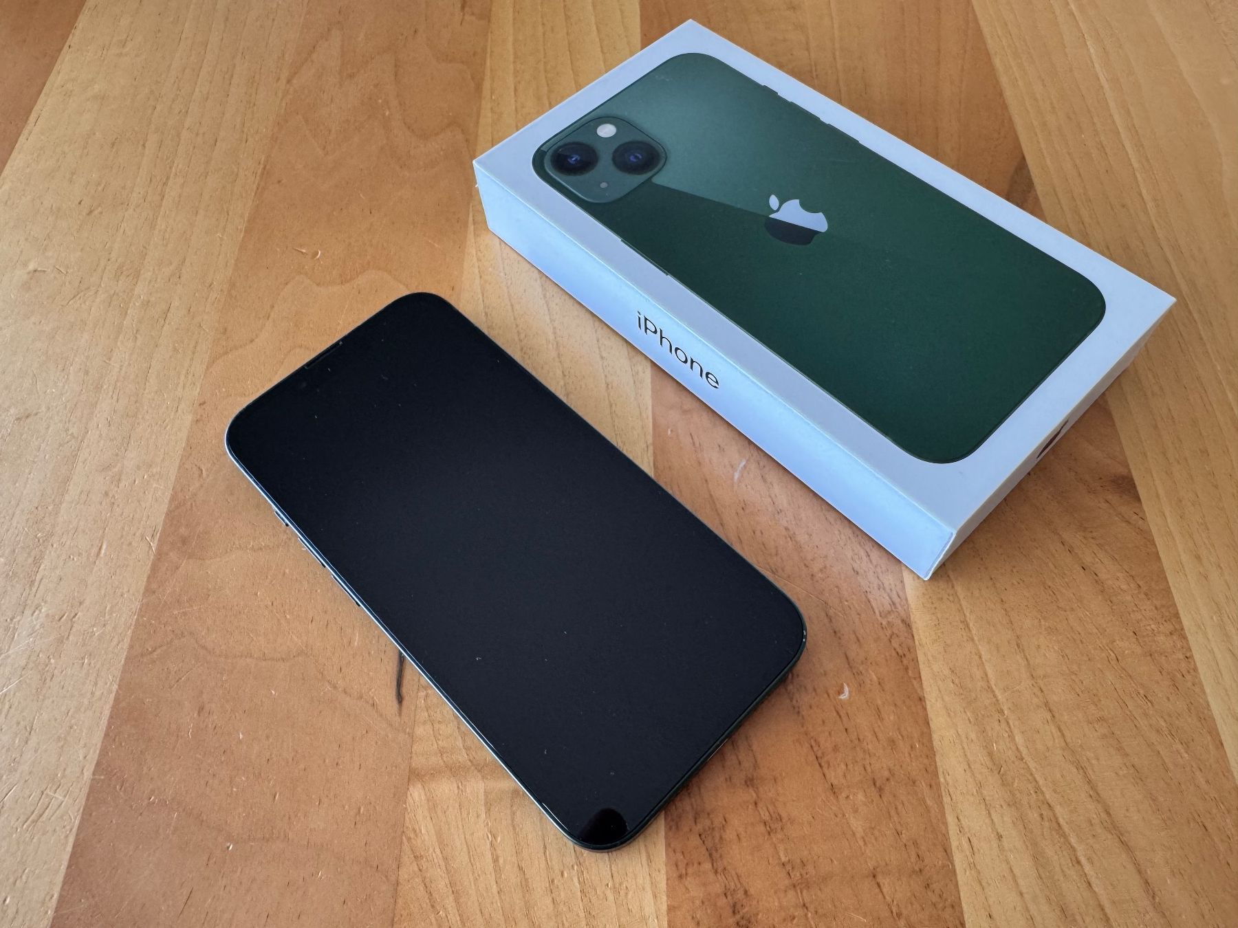 Apple Portables: iPhone 13, grün – D'occasion à Oberägeri par sifs 1