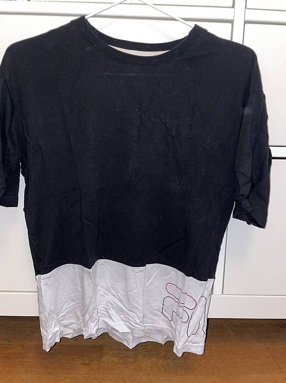 Fila T-shirt: T-shirt – Usato da Basel venduto da lia_brr2