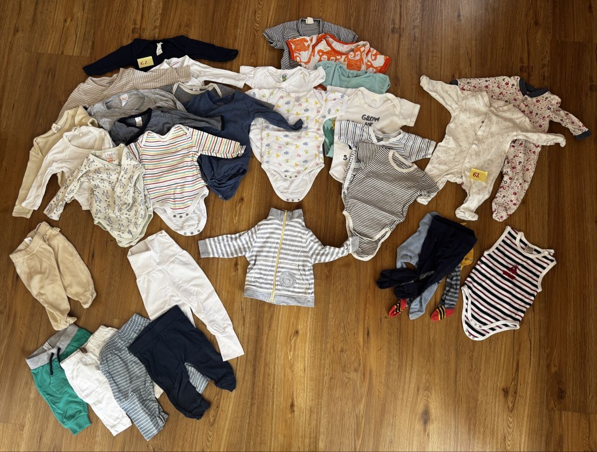 Lotti & Set di vestiti: Babykleider Grösse 62 – Usato da Basel venduto da spassbremse