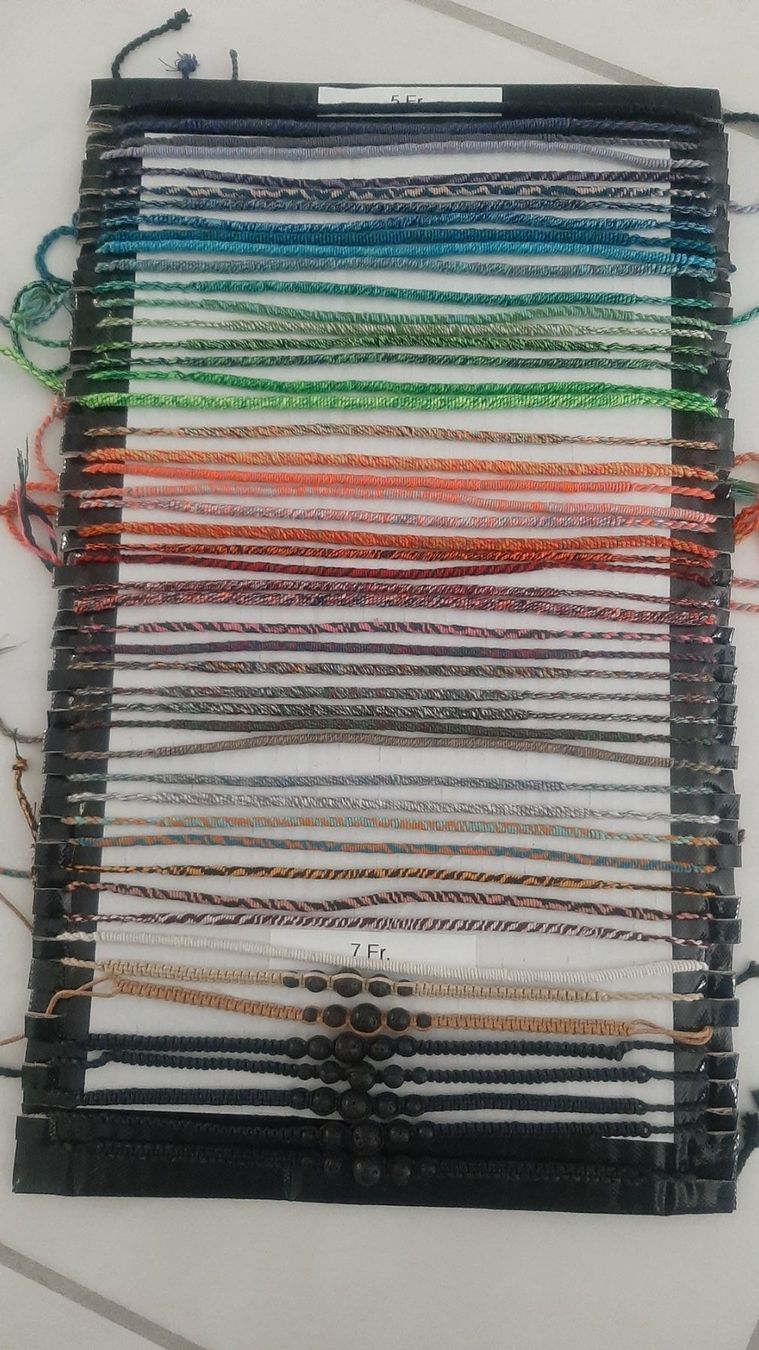 Armbänder & -reifen: Handgemachte Armbänder Preis pro Stück – Neu (gemäss Beschreibung) aus Wil SG von AmandaCreations