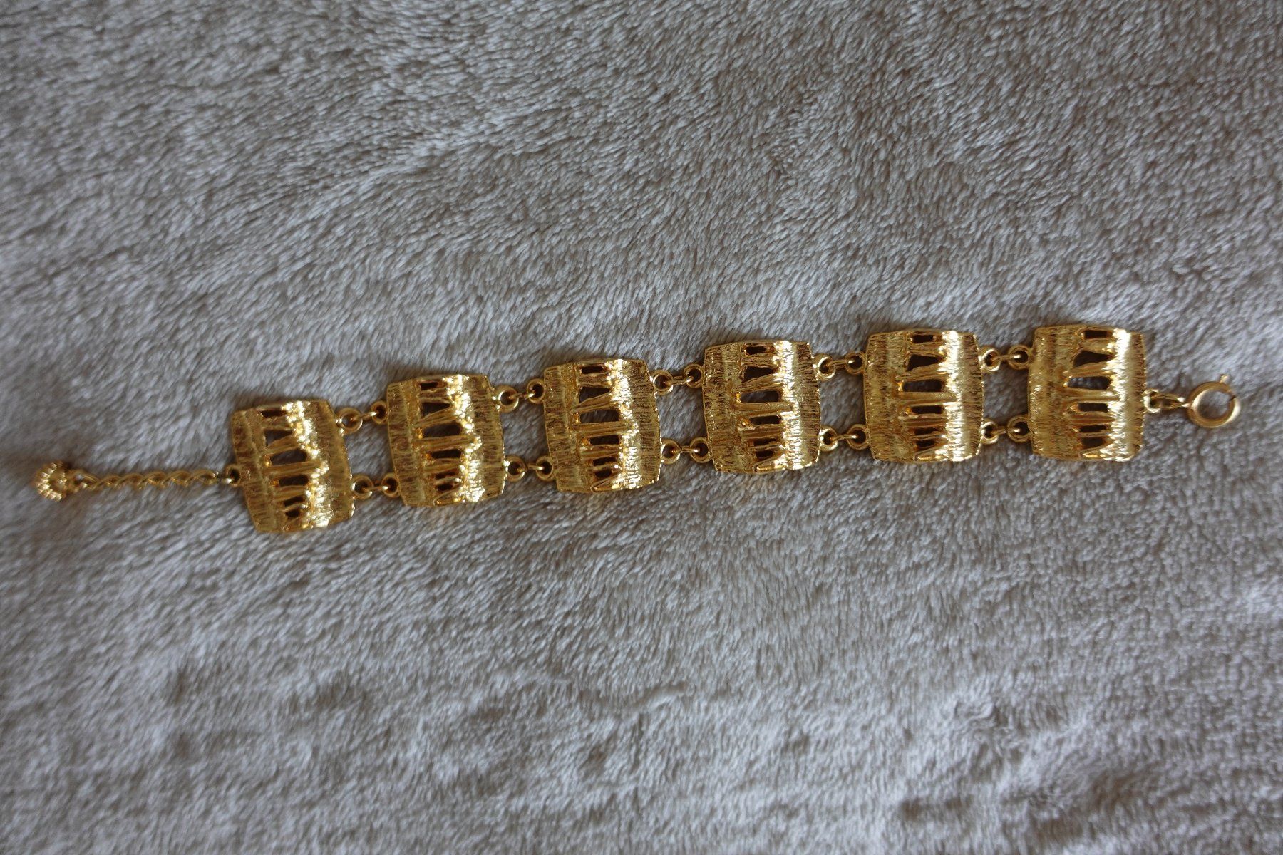 Bracelets: 1 neues schönes Modeschmuck Armband – Neuf (Voir description) à rorschach par Babsi64