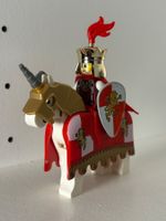 Lego figurine Castle Lion King with horse Figur
