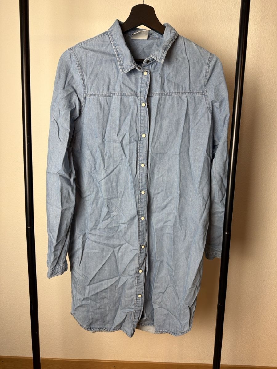 Robes: Vero Moda Jeansblusen Kleid – D'occasion à Bülach par rei_d6tw 1