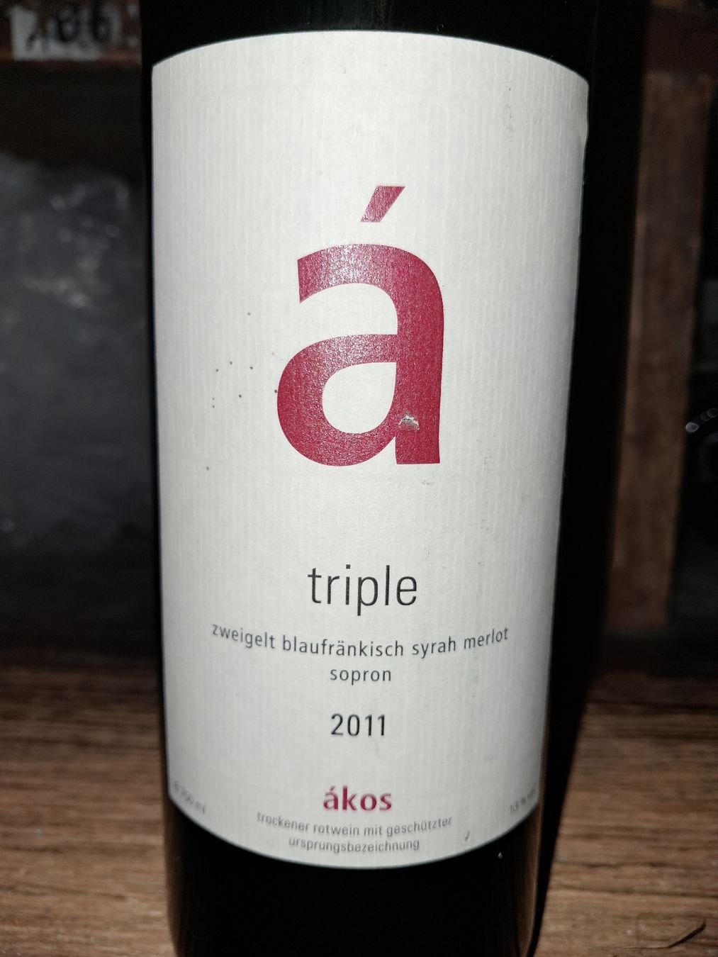 Vino: Ákos Triple de Sopron 2011 – Nuovo e nell'imballaggio originale da Le locle venduto da juliensaran 1