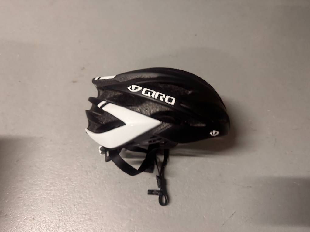 Caschi: Velohelm GIRO – Usato da Bueron venduto da Hamlet0 1