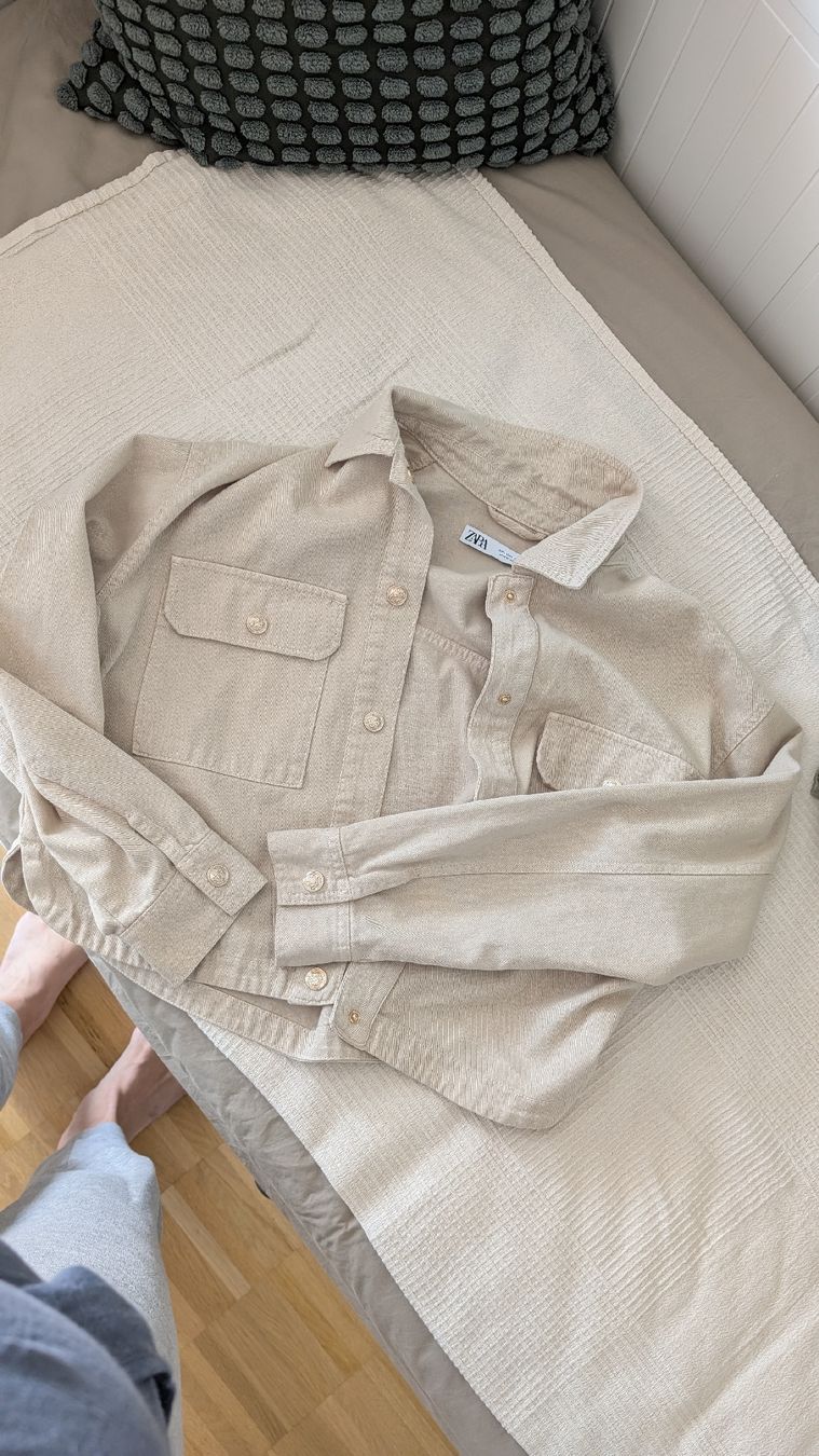 Zara Giacche: Veste Zara – Nuovo (secondo la descrizione) da La Conversion venduto da deborah22