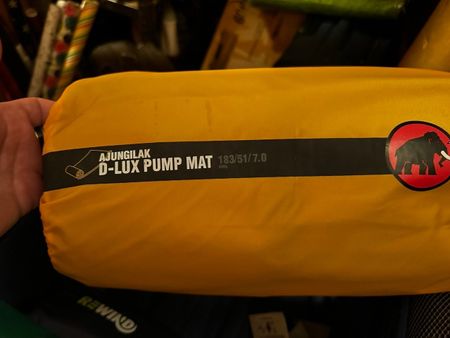 Mammut D-Lux Pump Mat 7 cm mit integrierter Pumpe. NP ca 200
