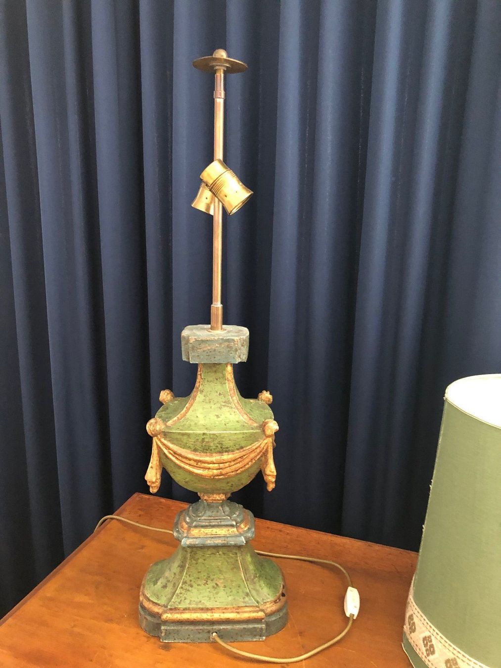 Paralumi: LAMPADA D EPOCA FUNZIONANTE PERFETTA LEGNO – Usato da Davesco-Soragno venduto da kappas 2