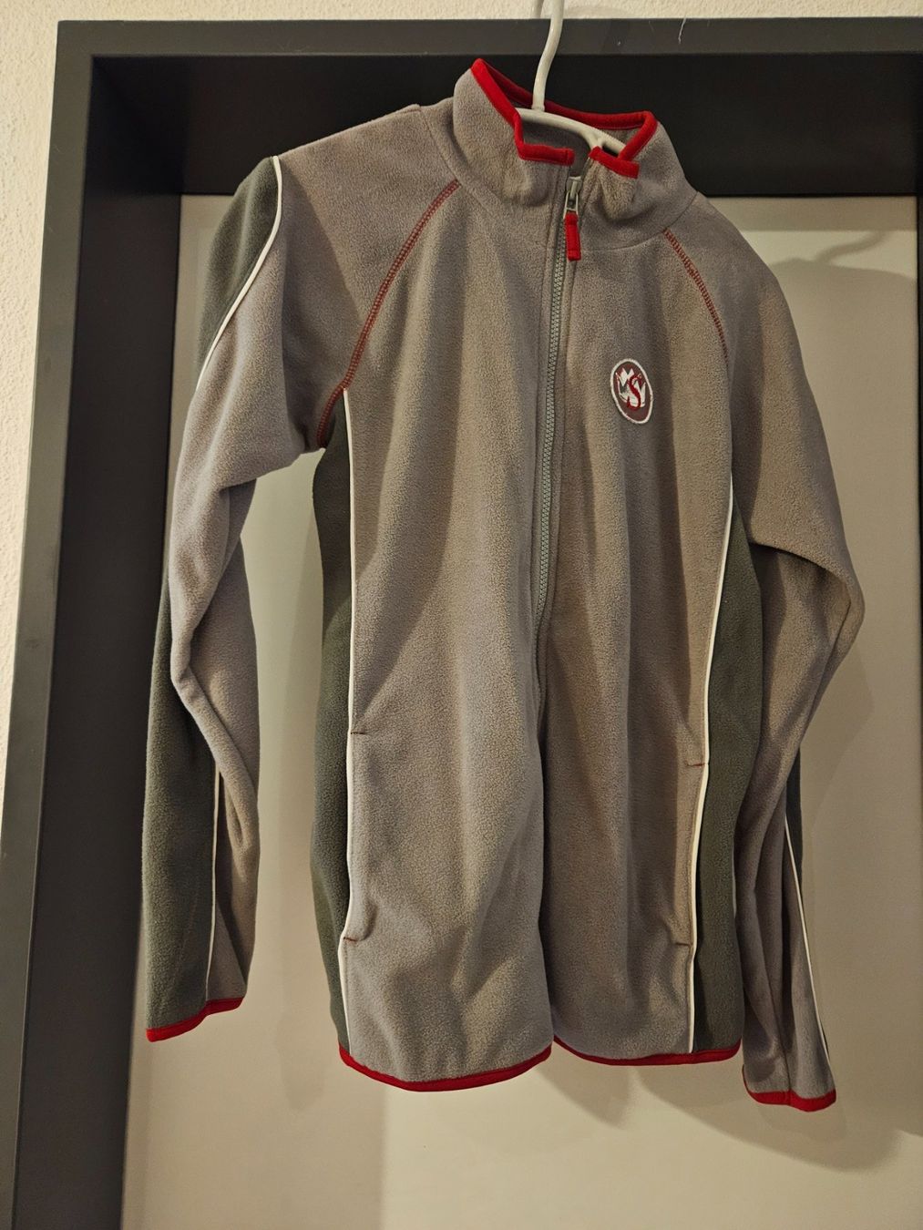Jacken & Mäntel: Neu: Fleecejacke - hellgrau - Gr.164 – Neu (gemäss Beschreibung) aus Uznach von Laeuffer