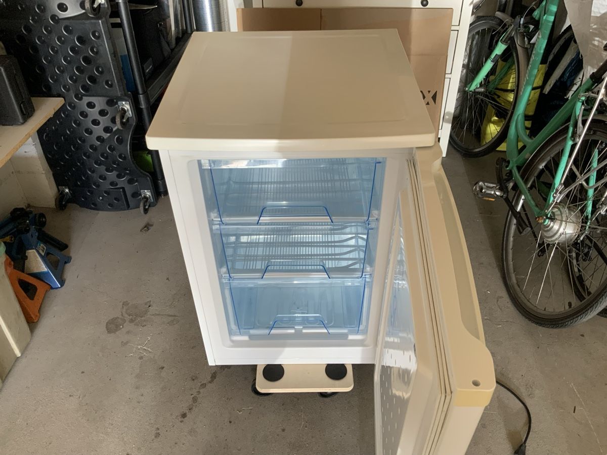 SPC Congélateurs: S.P.C freezer – D'occasion à Oberwil BL par dmk2000 2