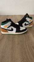 Nike Air Jordan 1 mid grün orange Gr. 41 / US 7.5