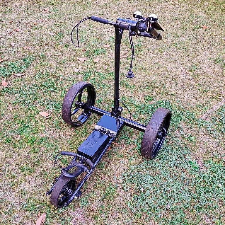 At-Hena Trolley: Golf-Trolley der Marke at-hena – Usato da Minusio venduto da Nirav8