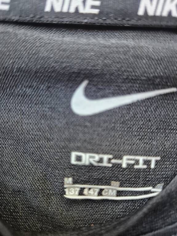Lotti & Set di vestiti: Sportset Nike Gr.140 – Usato da Nidau venduto da Jil12 1