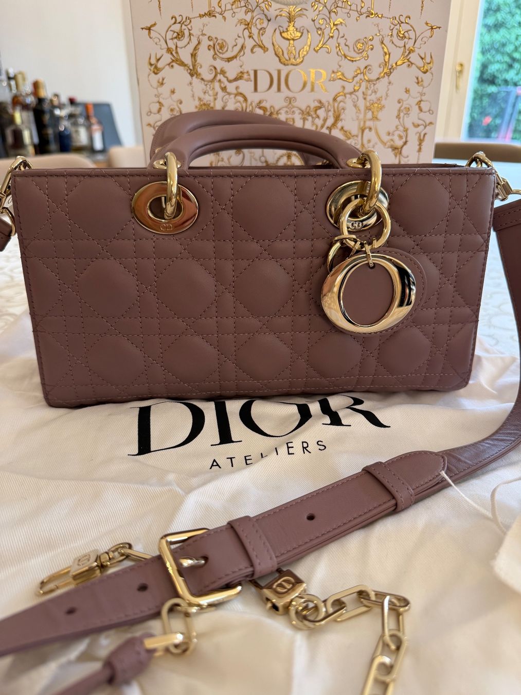 Dior Taschen für Damen: Sac Dior Lady D‑Joy taille medium – Neu (gemäss Beschreibung) aus Conches von chn_hgl6 7