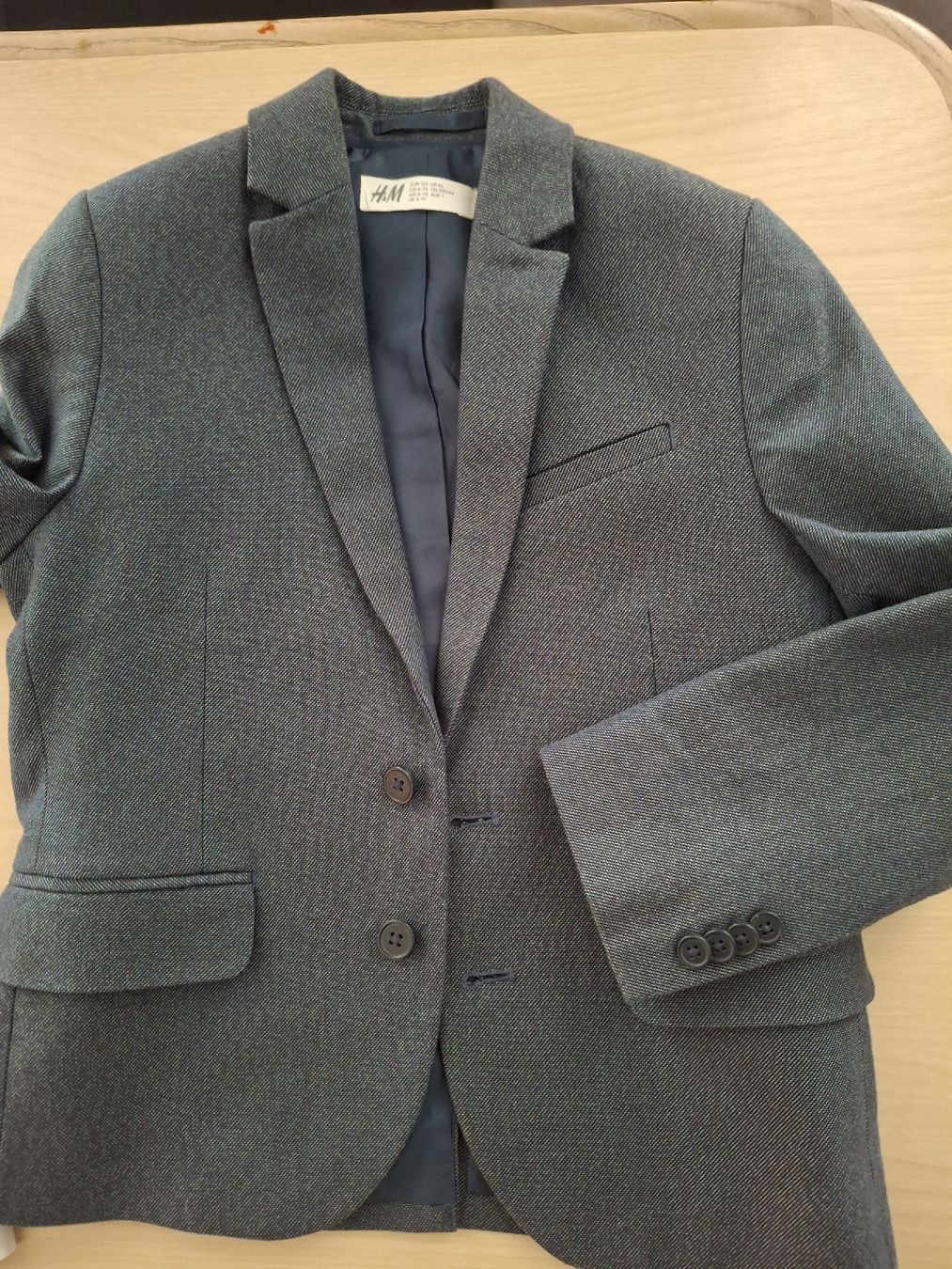 H&M Completi: Jungen Anzugset H&M Grösse 122 – Usato da Reutigen venduto da IG-88 1
