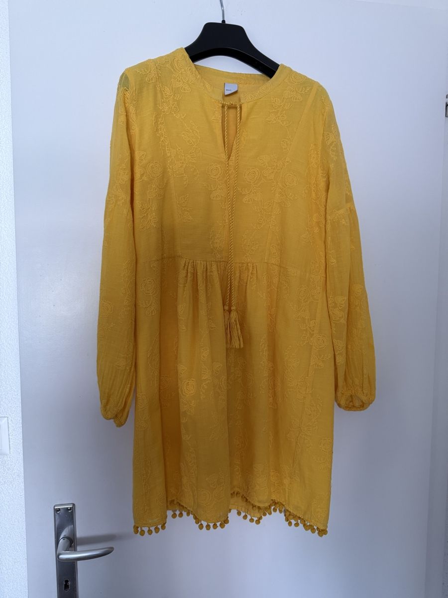 Kleider: Kleid, Grösse S – Gebraucht aus Gossau SG von cuk_fyc6