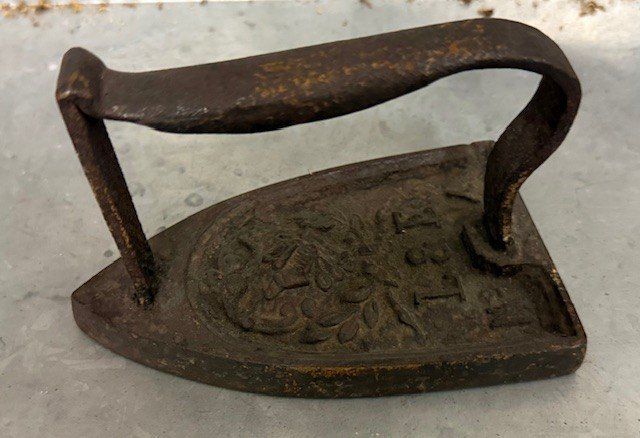 Ferri da stiro: Vintage‑Deko – Usato da Burgdorf venduto da ant_sp7x