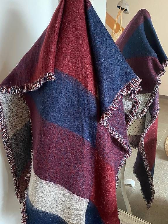 Foulard & Sciarpe: Grosser weicher Strickschal oversized / Strickstola – Nuovo e nell'imballaggio originale da Wetzikon ZH venduto da Louisiana-Girl 1