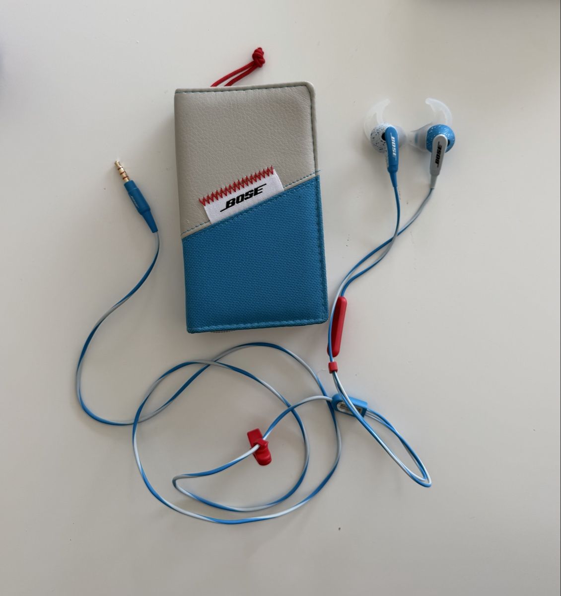 Bose Cuffie: Bose FreeStyle Kopfhörer Ice Blue Special Edition – Usato da Füllinsdorf venduto da hae_gt9l