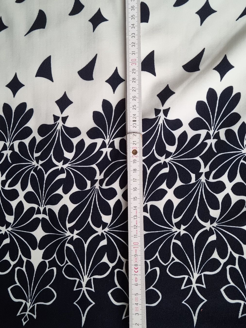 Tessuti: Stoff Viscose- Polyester 145 x 100 cm – Nuovo e nell'imballaggio originale da geroldswil venduto da Gumball1 2
