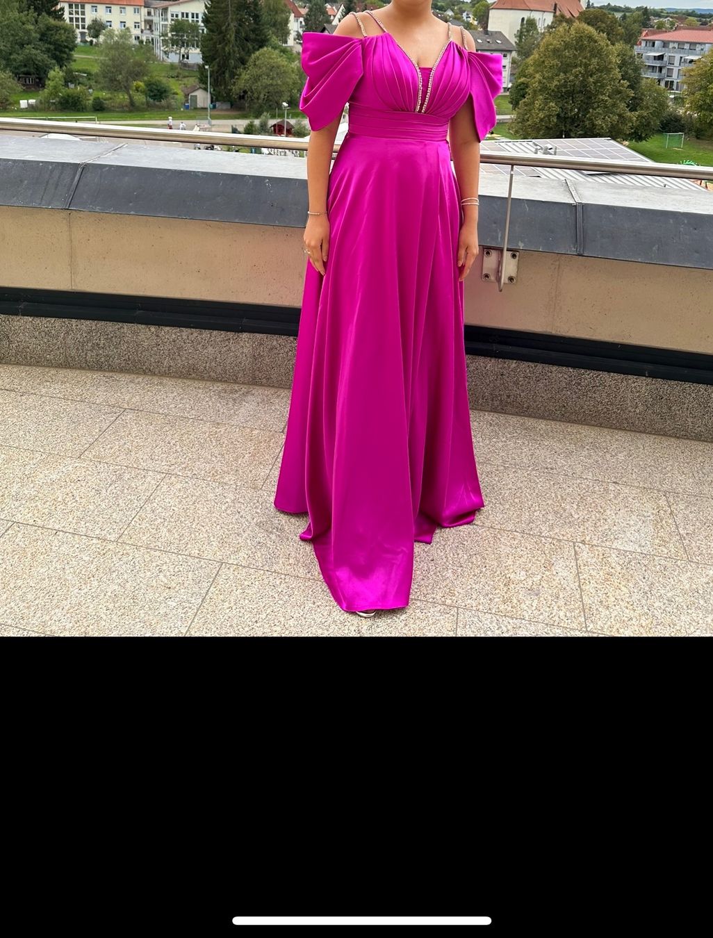 Vestiti: Satin pinkes Abendkleid mit Strassträgern Grösse 40 – Usato da Triengen venduto da nes_l8cj