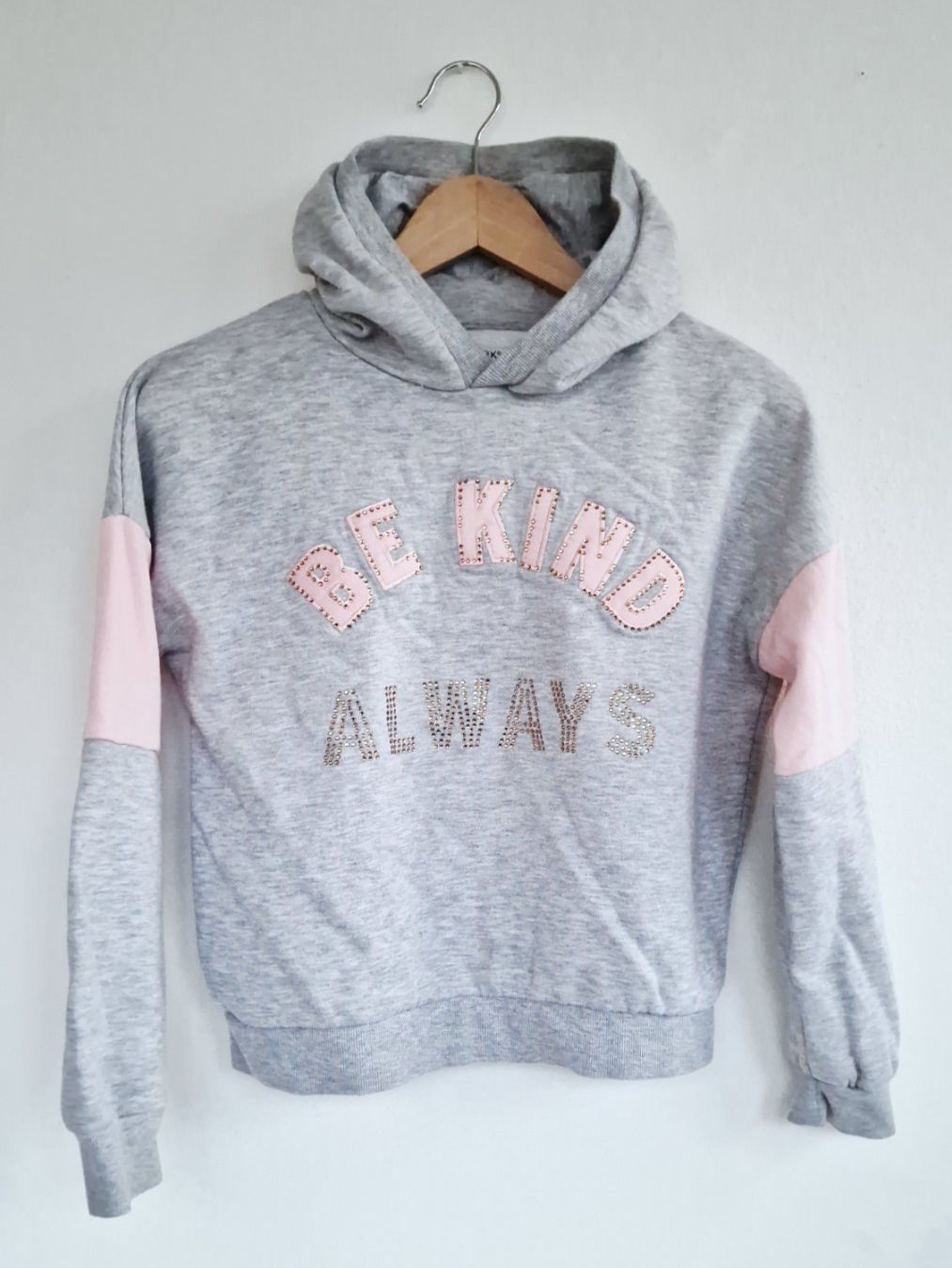 Primark Pullover & Sweatshirts: Mädchen Pullover Primark Gr. 152 Hellgrau – Gebraucht aus Hallau von CHACLA